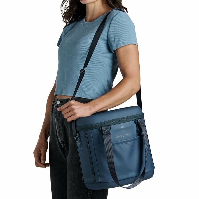 carryouttm-soft-cooler-10-l-x5 250815_hydro_s26_hb_14560_1_4.jpg