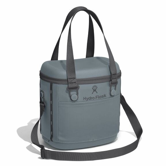 carryouttm-soft-cooler-10-l-x5 6pco043-carryout-cooler-10l-shale-gray-angled_1_1.jpg
