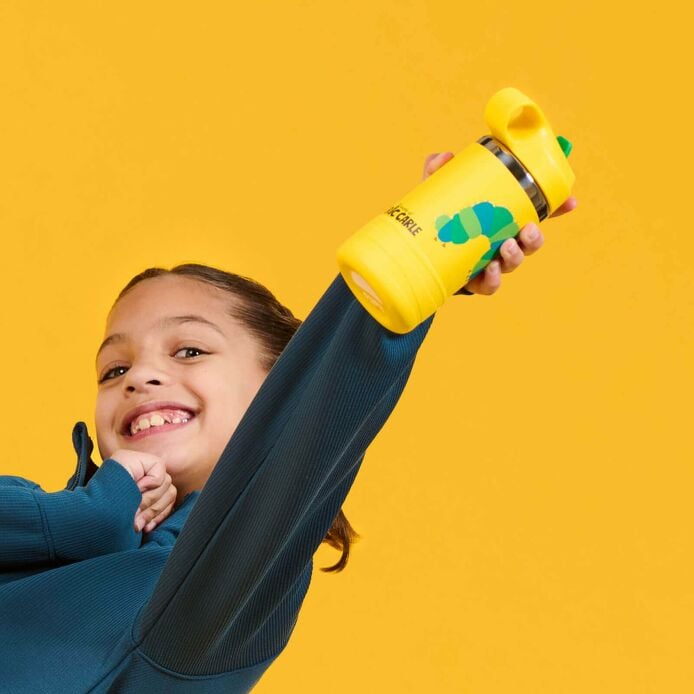 kids-12-oz-bottle-world-of-eric-carletm-r9 9-lifestyle.jpeg