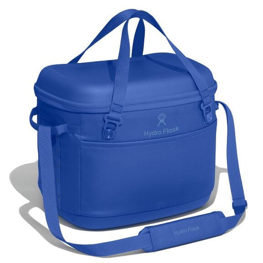 carryouttm-soft-cooler-30-l-w8 cpco382_carryout_cooler_30l_capri_blue_angled_1.jpg