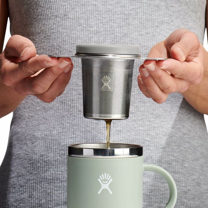 tea-infuser-z3 drif035-tea-infuser-birch-hb-pour_1.jpg