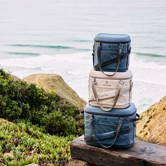 carryouttm-soft-cooler-15-l-v3 hf_carryout_bouwer_d1_l1_torrey_pines_still_life_0252_6.jpg