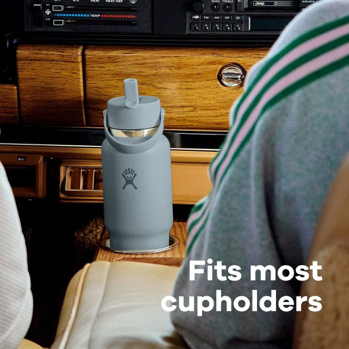 32-oz-travel-bottle-with-flex-straw-cap-t3 hf_s26_wtcfs_apdp_06_8.jpg