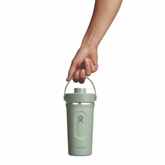 gym-bundle-y9 mxcc24374_24ozinsulatedshakerbottle_agave_hb_1.jpg