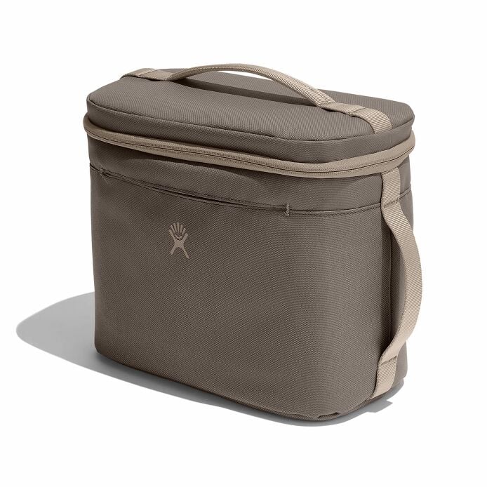 8-l-insulated-lunch-bag-p6 sl8217_8linsulatedlunchbag_sandpiper_angled.jpg